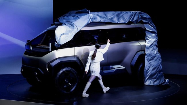 Mobil listrik konsep Mitsubishi D:X untuk pertama kalinya di Japan Mobility Show 2023.
