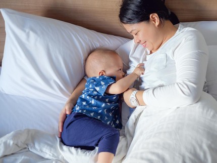 7 Hal yang Perlu Bunda Lakukan saat Bayi Tertidur ketika Disusui