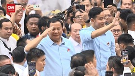VIDEO: KPU Sebut Jokowi Beri Surat Izin Gibran Untuk Daftar Cawapres