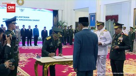 VIDEO: Jokowi Resmi Lantik Agus Subiyanto Jadi KSAD Gantikan Dudung