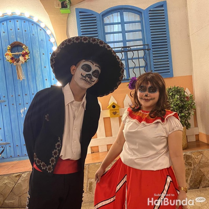 <p>Di Tilting Village, Bunda dan keluarga dapat menikmati suasana Desa San Lorenzo. Jangan lupa keseruan berfoto menggunakan <em>mexican costume</em> dan<em> face painting</em> gratis ya, Bunda. (Foto: HaiBunda/Firli)</p>