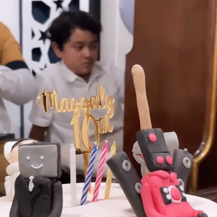 <p>"Untuk yang ketika ditanya 'Abang ulang tahunnya mau dirayakan di mana? Jawabnya: saya mau ke anak-anak yatim saja, jangan ribet-ribet! Dan awas ya, jangan tiup-tiup lilin apalagi di sekolah! Saya malu'. <em>Alhamdulillah</em> se-<em>simple</em> itu," kata Marcella. (Foto: Instagram: @marcella.zalianty)</p>