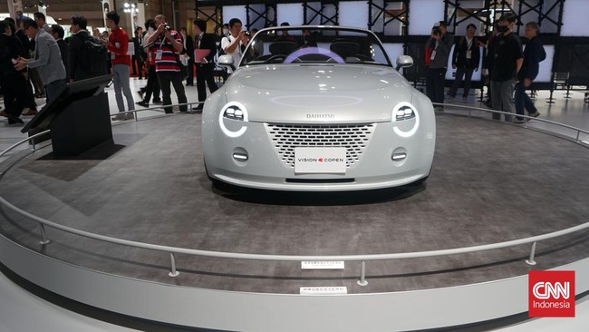 Daihatsu memamerkan lima mobil konsep di Japan Mobility Show 2023 (JMS), sejak 25 Oktober hingga 5 November di Tokyo Big Sight, Jepang.