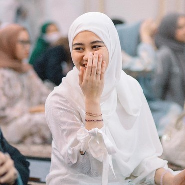 Diduga Disindir Fuji Usai Pamer Mesra dengan Thariq, Aaliyah: Enjoy