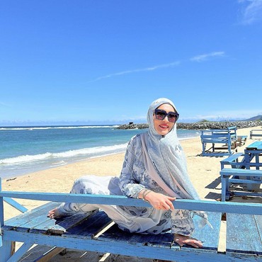 Uang Habis-Ditinggal Teman, Ini Titik Balik Hidup Angelina Sondakh hingga Hijrah