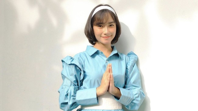 Raden Rara Freyanasifa Jayawardana atau yang dikenal Freya JKT48 melaporkan soal dugaan manipulasi foto tak senonoh ke Polres Metro Jakarta Selatan.