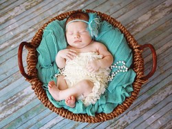 155+ Nama Bayi Perempuan Abjad A-Z Lengkap Artinya untuk Referensi Orangtua
