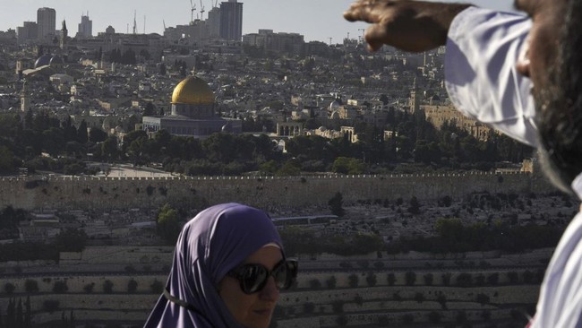 FOTO: Polisi Israel Tutup Masjid Al Aqsa di Yerusalem