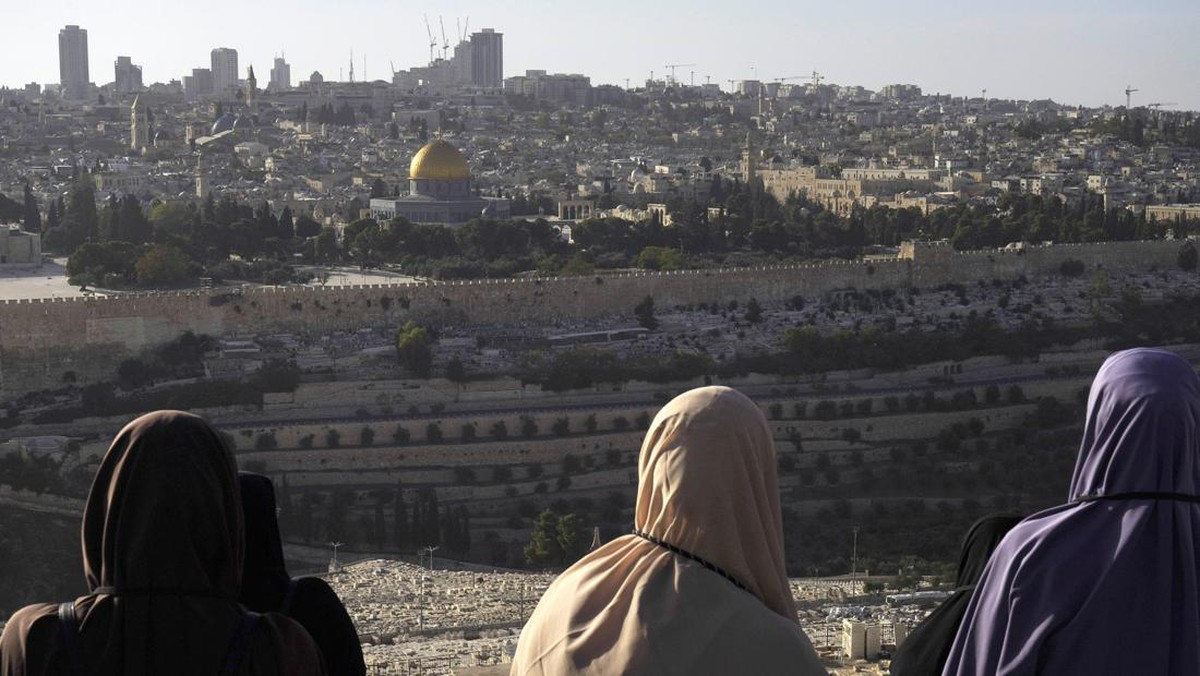 FOTO: Polisi Israel Tutup Masjid Al Aqsa di Yerusalem