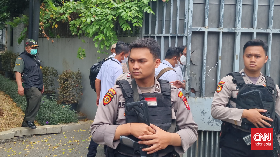 Geledah Rumah Firli di Jaksel, Polisi Sempat Tertahan 1 Jam di Gerbang