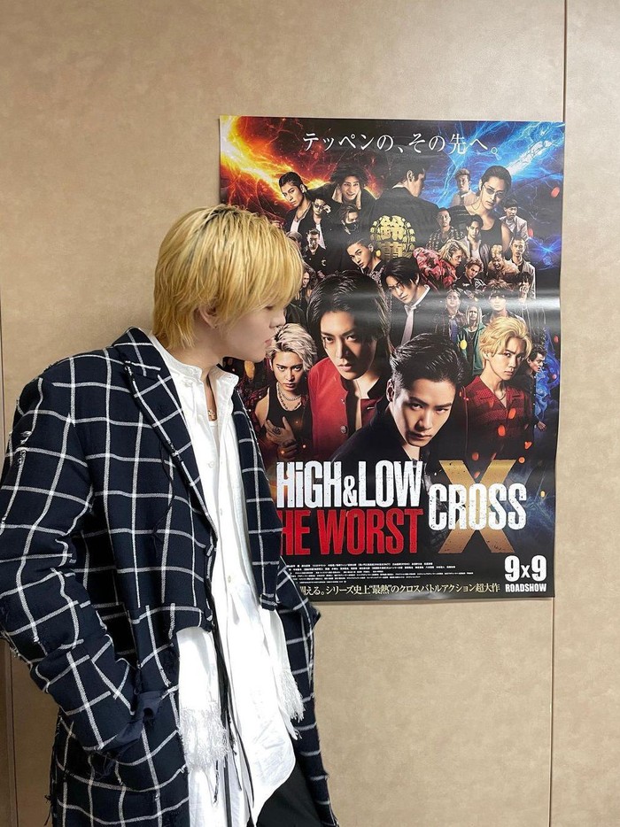 Selain aktif sebagai idol K-Pop, Yuta juga merambah dunia akting, lho. Dirinya telah membintangi film High & Low: The Worst X hingga Play It Cool, Guys (Live Action)./ Foto: instagram.com/yuu_taa_1026