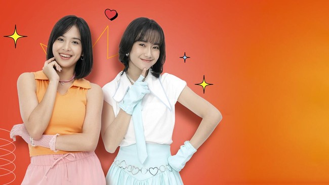JKT48 akan melakukan live streaming perdana di Shopee Live pada pukul 20.00-22.00 WIB, Senin (30/10) di akun OfficialJKT48, maka saksikan keseruan mereka.