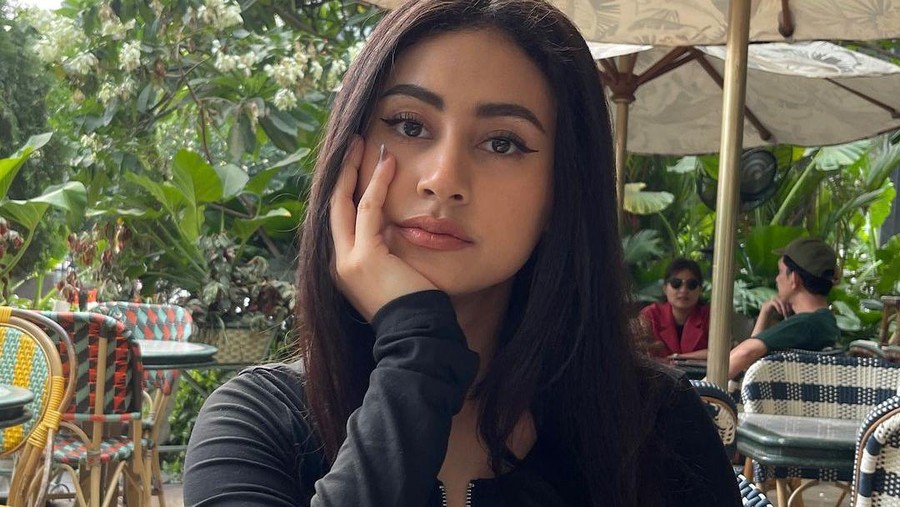 Afifah Riyad Afifah Riyad