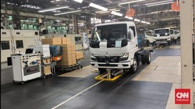 Truk Listrik Fuso eCanter Mau Diproduksi di Indonesia?