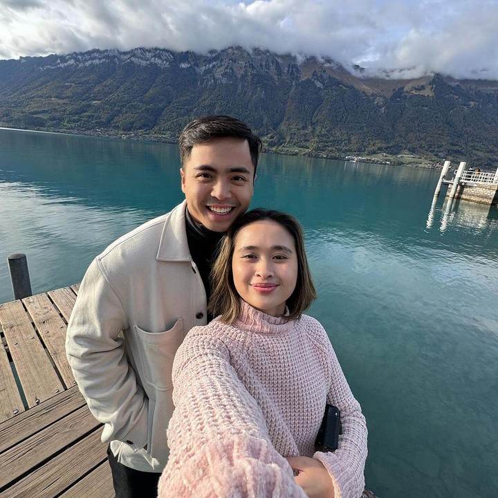 <p>Melihat postingan ini, netizen pun mengaku ikut merasakan kebahagiaan yang Gritte dan suami alami, lho "Aku masa lihat kalian senyam senyum sendiri hihi terasa hawa bahagianya sampe sini," kata akun @devy****. (Foto: Instagram @gritteagathaa)</p>