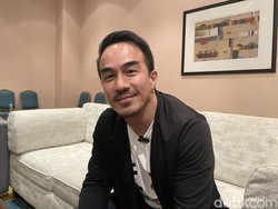Begini Cara Joe Taslim Rawat Koleksi Sepatu Putih Agar Selalu Terlihat Baru