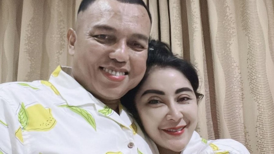 Momen Uut Permatasari dan Suami Rayakan Ultah hingga Syukuran