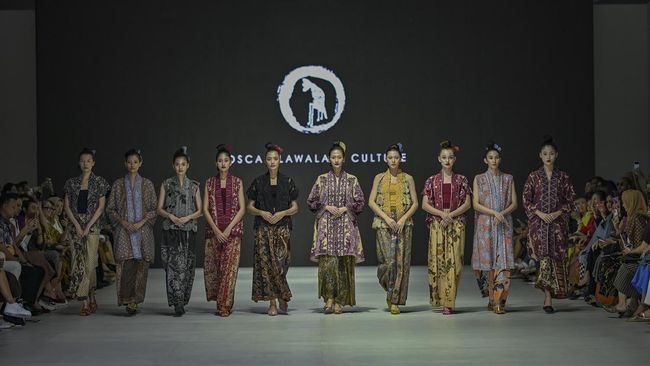 Kebaya dalam Mesin Waktu dari Abad 16 dan Kekinian