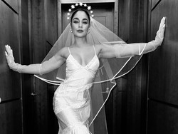 Segera Menikah, Vanessa Hudgens Gelar Pesta Lajang Bertema Pemakaman