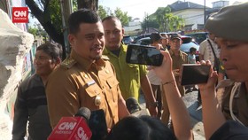 VIDEO: Bobby Dukung Prabowo-Gibran, PDIP Medan Tunggu Instruksi Mega