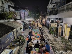 Sedekah Bumi di Lidah Wetan Surabaya, Ribuan Tumpeng Berjajar 1,5 Km