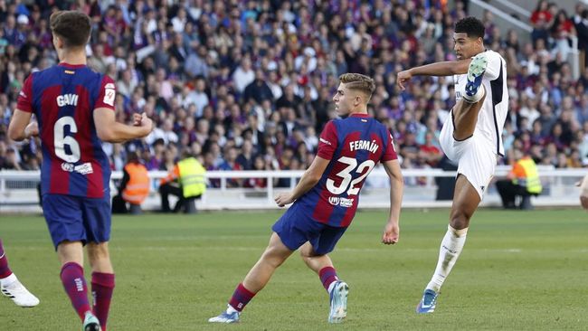 Real Madrid Defeats Barcelona 2-1 in El Clasico: Jude Bellingham Scores Crucial Goals