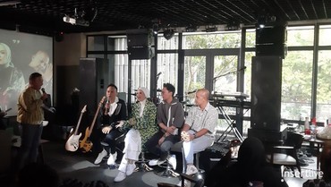 img-title Rayakan Comeback-nya Delia Septianti, Ecoutez Rilis Single Bertajuk 'Kembali'