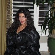 Sukses dengan Brand Kosmetik, Kylie Jenner Luncurkan Bisnis Baju Teranyar 