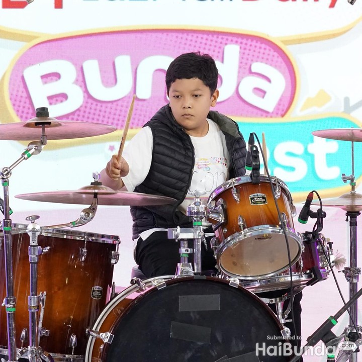 <p>LazMall Daily Bundafest di Margo City ini didukung oleh brand ternama seperti MamyPoko, Johnson & Johnson, Merries, Bebelac, Goon, Kintakun x Cuit Baby, dan Philips. Untuk bisa mendapatkan harga-harga menarik dari brand di atas langsung saja klik <strong><a href="https://www.haibunda.com/outboundlinks?url=http%3A%2F%2Fsurl.li%2Fmnvok" target="_blank">di sini</a></strong> ya, Bun. Diskon harganya luar biasa! (Foto: HaiBunda/Tania)</p>