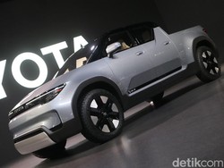 Bye-bye Cumi Darat, Hilux EV Diproduksi Tahun Depan