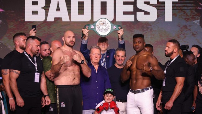 Sejumlah nama-nama tenar berkumpul di Arab Saudi jelang pertarungan tinju antara Tyson Fury vs Francis Ngannou di Riyadh, Arab Saudi.
