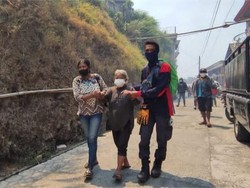 Warga Ngaduman Semarang Dievakuasi Dampak Asap Kebakaran Gunung Merbabu