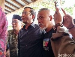 Pesan Mahfud ke Relawan: Selamatkan NKRI dari Ancaman Pembusukan