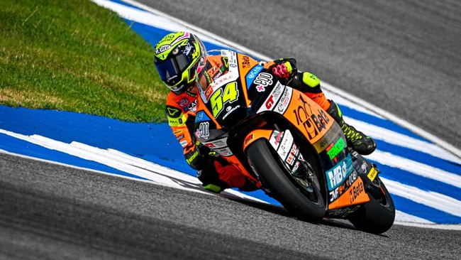 Fermin Aldeguer menjadi pemenang Moto2 Spanyol 2023 di Sirkuit Ricardo Tormo, Minggu (26/11) malam WIB.