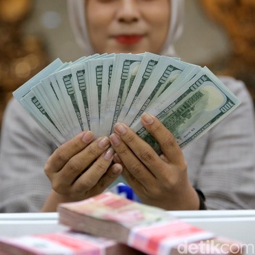 Beda Kekayaan Tomy Winata dan Haji Isam Duo Crazy Rich Indonesia