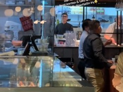 Lagi Makan di Restoran, Wanita Ini Dimintai Nomor HP oleh Chef