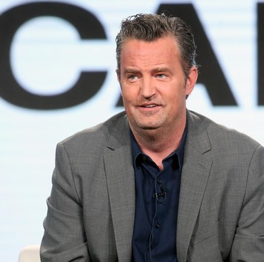 Sosok Wanita Misterius yang Bersama Matthew Perry Sebelum Tewas di Bathtub