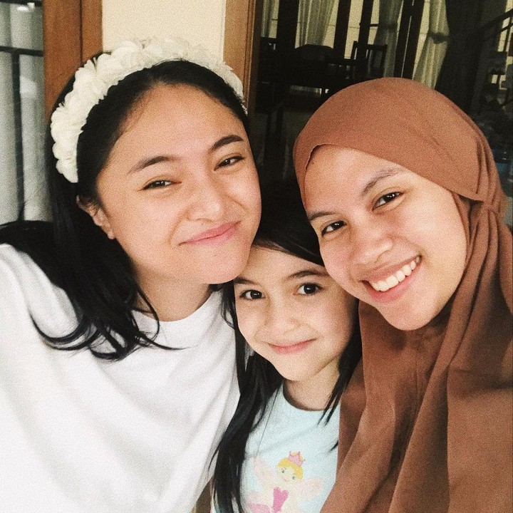 <p>Sienna Ameerah Kasyafani sendiri merupakan putri dari Ben dan mantan istrinya, Marshanda. Tanpa disadari, kini Sienna sudah beranjak remaja dan berusia 10 tahun. (Foto: Instagram: @nesyanabila)</p>