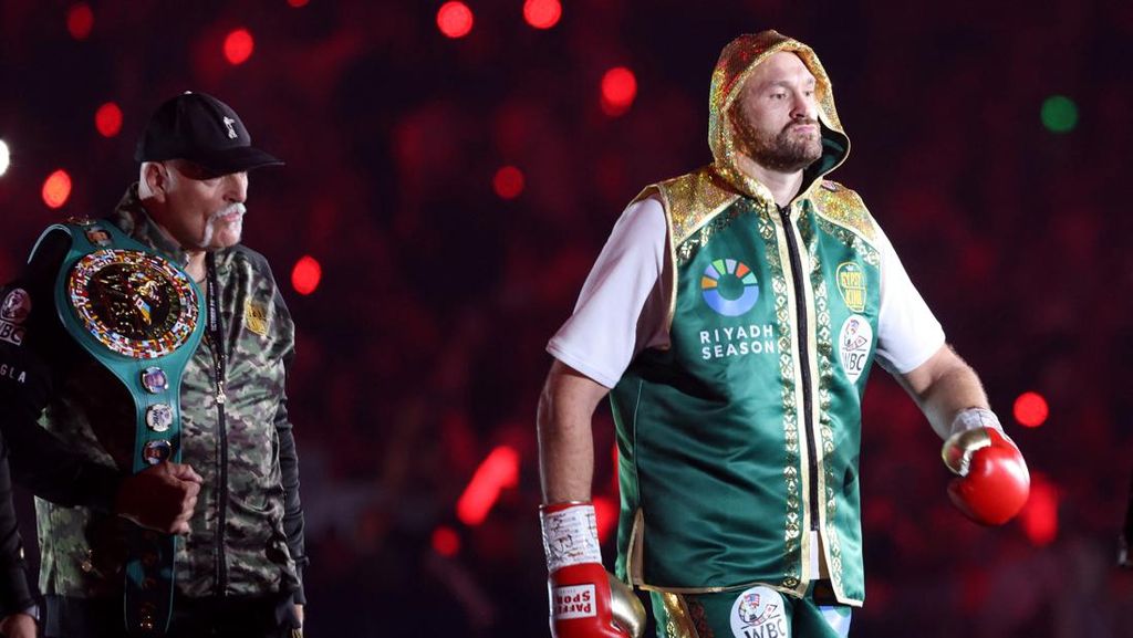 Tyson Fury Kembali <i>Comeback</i>, Siap Adu Jotos Lagi