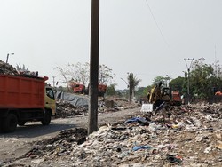Aktivitas di TPST Bantargebang Normal Usai Sebagian Zona 2 Terbakar