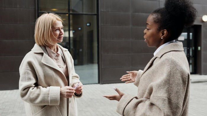 Mau Jago Public Speaking? Ini 5 Cara Efektif Meningkatkan Keterampilan Komunikasi