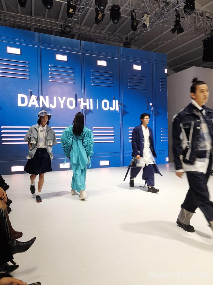 Serasi dengan tajuknya, koleksi ‘SOPHOMORE’ dari Danjyo Hiyoji ini mengingatkan kita dengan vibes 90-an./ Foto: Sierra/Beautynesia