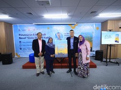 dr Gia Pratama Luncurkan Novel Cinta 31.000 Kaki yang Sempat Viral