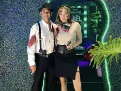 5 Ide Kostum Halloween Simpel Dari Para Artis, Cuma Butuh Baju Sehari-hari