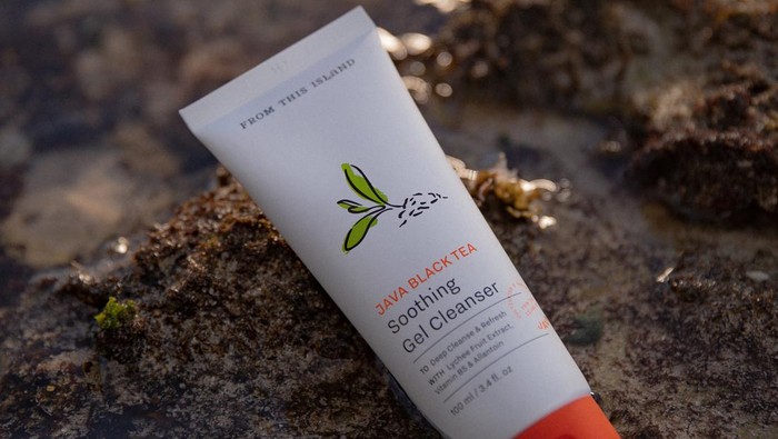 Java Black Tea Soothing Gel Cleanser