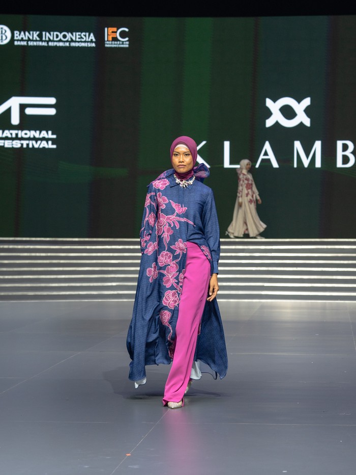 Direktur Kreatif KLAMBY Nadine Gaus mengucapkan bahwa koleksinya merupakan 