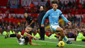 Old Trafford Jadi Tempat Nyaman untuk Lawan Membantai Man Utd