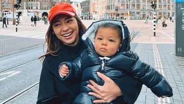 TIPS ANAK TAK REWEL SAAT NAIK PESAWAT