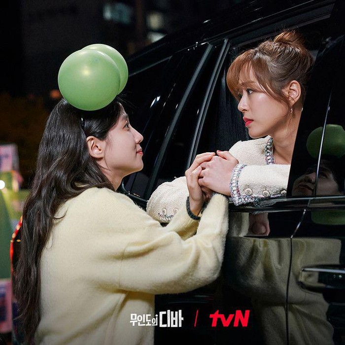 Potret Park Eun Bin dan Kim Hyo Jin dalam drama Castaway Diva