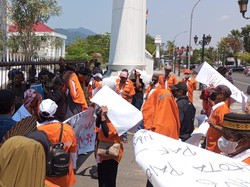 Satgas Peduli Kota Palopo Demo Pj Walkot Tuntut Pembayaran Insentif 3 Bulan